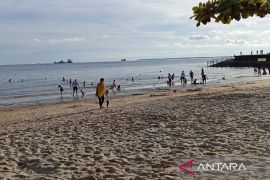 Warga Kaltim diminta waspadai laut pasang saat libur Lebaran