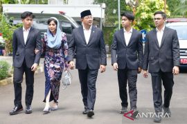 Menekraf silaturahmi ke Istana, sebut Idul Fitri perkuat kebersamaan