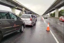 H2 Lebaran siang, "contraflow" Tol Cikampek dimulai dari KM 41