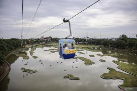 Anjungan rumah adat di TMII jadi favorit banyak didatangi pengunjung saat libur Lebaran