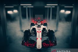 Pembalap Duo McLaren keluhkan kendala angin pada hari pertama