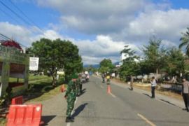 TNI/Polri amankan mudik perbatasan Sulbar-Sulteng