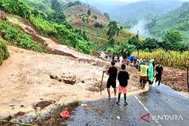 DPRD Gorontalo Utara minta masyarakat waspadai bencana longsor