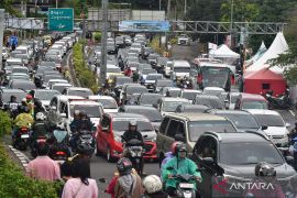 Polisi tutup jalur menuju Puncak dari Cianjur antisipasi macet