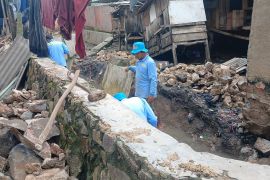 Bandarlampung perbaiki talud dan tembok jebol di Campang