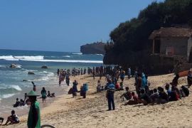 Puluhan ribu wisatawan berwisata ke Gunungkidul Yogyakarta