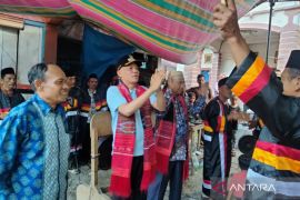 Bupati Sabar AS buka turnamen sepak bola di Koto Nopan, disambut musik Gordang Sambilan