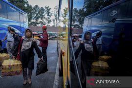 Arus balik Terminal Poris Plawad