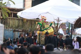 Ritual bersih desa Seblang Olehsari Banyuwangi digelar tujuh hari