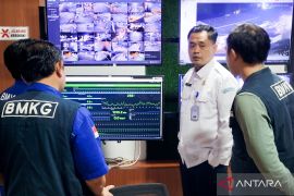 Hari ini, BMKG prakirakan cuaca di kota-kota besar diguyur hujan