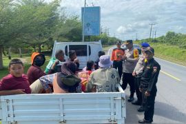 Kapolres Bangka Tengah larang mobil bak terbuka bawa penumpang