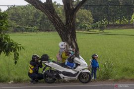 Indonesian govt says 4.6 pct Eid travel drop not sign of weak economy
