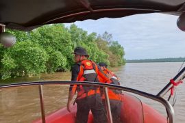 Tim SAR masih cari anak perempuan diterkam buaya  di Berau