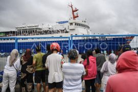 Puncak arus balik Lebaran di Pelabuhan Samarinda