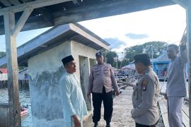 Dua remaja terluka akibat dermaga ambruk di Lingga