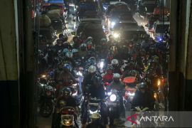 Puncak arus balik Lebaran 2025 di Pelabuhan Merak