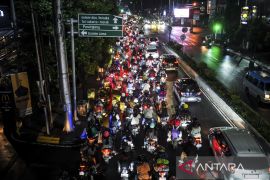Puncak arus balik di jalan arteri Serang-Jakarta