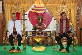 Kapolres Tarakan Bersilaturahmi Dengan Kepala Adat Besar Tidung Kalimantan