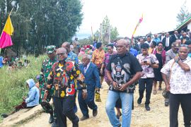 Gubernur Nawipa: Gereja Kingmi berjasa tingkatkan SDM Papua Tengah