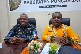 Pj Bupati imbau warga dukung pelaksanaan UN tingkat SMA di Puncak Jaya