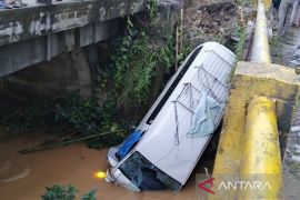 Kecelakaan mobil Bus di Palas, korban anak usia enam bulan dalam pencarian