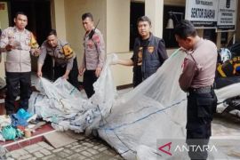 Polres Pekalongan Kota sita tujuh balon udara liar