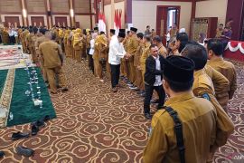 Tingkat kehadiran pegawai di hari pertama kerja 98 persen