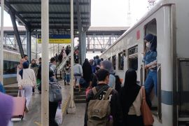KAI catat 5.379 penumpang tiba di Stasiun Malang pada H+7 Lebaran