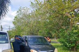 Wakil Bupati Bangka Tengah Efrianda cek mobil dinas pejabat usai Idul Fitri