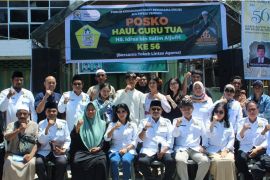 FKUB Sulteng menyiapkan makanan gratis di Haul Guru Tua