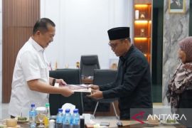 KPU NTB kembalikan sisa dana hibah pilgub Rp19,1 miliar ke Pemprov