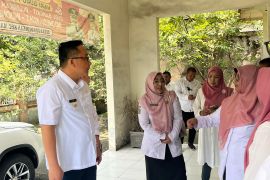 Wabup Alif tinjau rencana Tempat Penitipan Anak warga kurang mampu