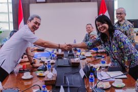 Wali Kota Bogor menemui  Wamen PU laporkan akses putus di Batutulis