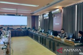 DPRD rekomendasikan RUPS LB Bank Jatim
