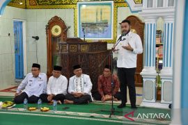 Wali Kota dan Wakil Wali Kota Padang hadiri halal bi halal Perti di Padang Selatan