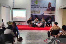 Pakar hukum: posisi pihak berperkara diharap ideal di RUU HAP