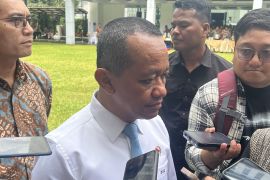 Menteri ESDM targetkan RUPTL 2025--2034 selesai bulan ini
