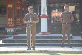 Bupati Lampung Barat minta jajaran bijak dalam menggunakan media sosial