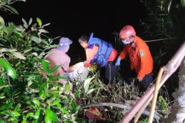 BPBD Langkat evakuasi mayat dari Desa Pasar Rawa Gebang