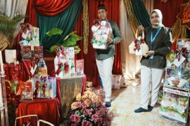 Hampers Berkah UMKM Rumah BUMN Semen Gresik raih omzet ratusan juta rupiah