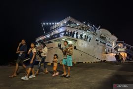 KM Awu dan Tilongkabila layani arus balik Lebaran melalui Benoa Bali