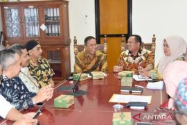 Pemkot Pariaman undang perguruan tinggi di Pariaman dan Padang bahas Saga Saja Plus