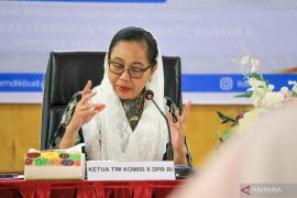 Komisi X:  Butuh komitmen kuat cegah praktik titipan mahasiswa baru
