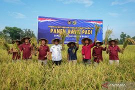 Lapas Lombok Barat gelar panen raya hasil tanam warga binaan