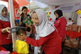 Anak kurang asupan zat besi bisa ganggu tumbuh kembang