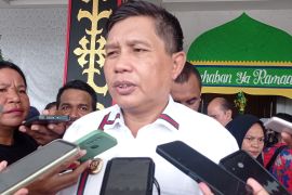 Pemkot Ambon alokasi  anggaran bayar gaji tenaga kontrak