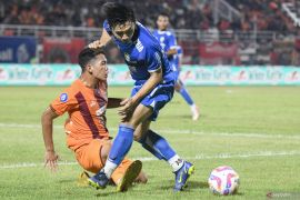 Laga Persib Bandung lawan Borneo FC ditunda imbas kerusuhan