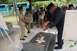 Pemkab Teluk Wondama gelar ziarah makam tokoh pemekaran jelang HUT ke-22