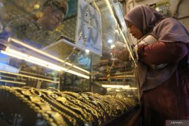 Emas Antam melonjak lagi Rp21.000 jadi Rp2,364 juta/gram