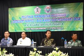 Bupati H Bahrul Ilmi sebut desa garda terdepan layani masyarakat